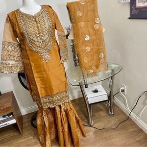 Pakistani Elegant Embroidered Brown Dress with Dupatta
